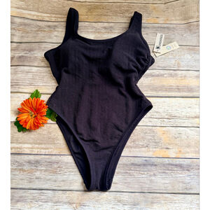 👙NWT BLACK 1 PIECE SWIMSUIT